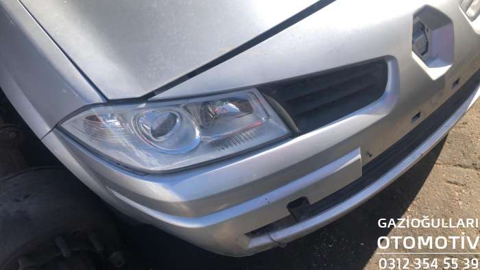 Megane 2 Çıkma Hatasız Sol Far