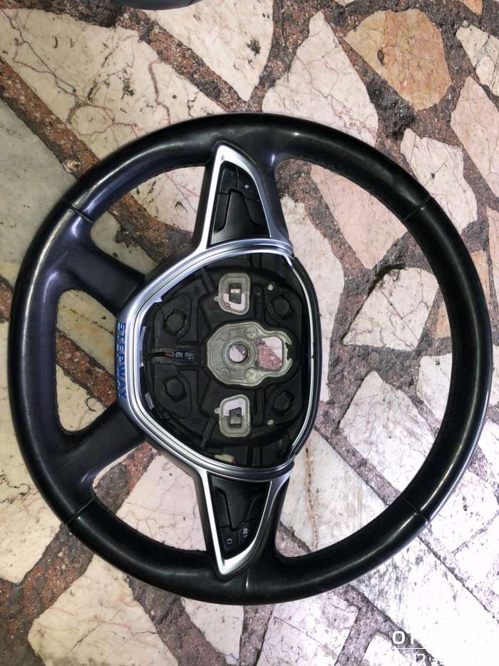 Dacia Sandero Stepway Çıkma Direksiyon Simidi