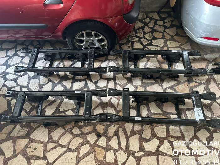 Dacia Duster Çıkma 4x4 Arka Beşik Travers