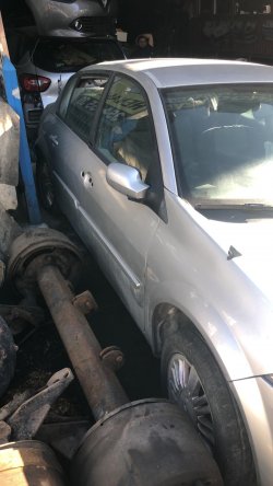 Megane 2 Çıkma Hatasız Sol Ön Kapı
