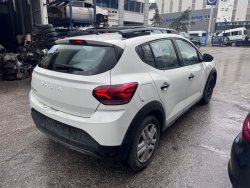 Dacia Sandero Stepway 3 Çıkma Beyaz Bagaj Kapağı